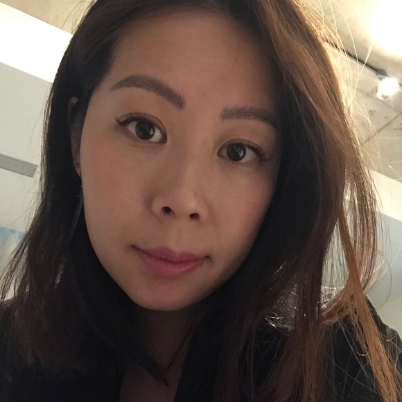 Meet your Posher, Esther - Picture 1 of 1